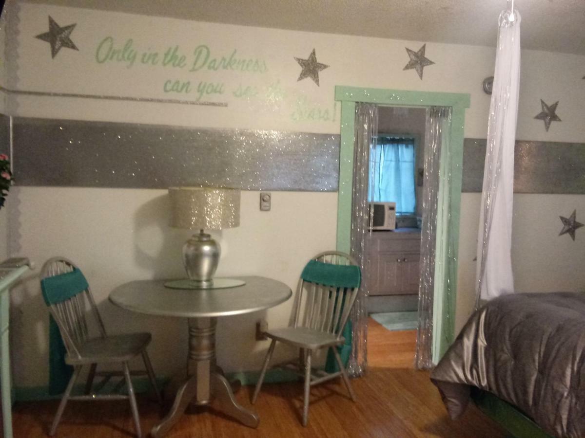 Crescent Moon Motel المظهر الخارجي الصورة